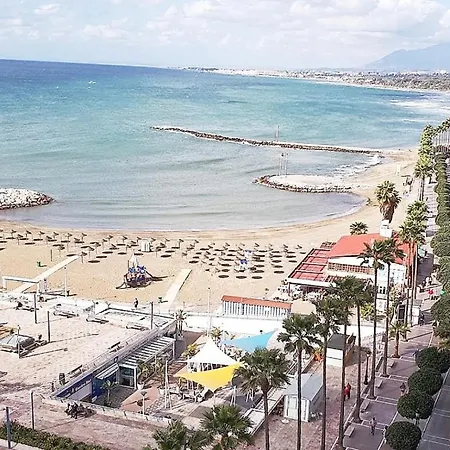 Playa Paseo Maritimo Apartment Marbella